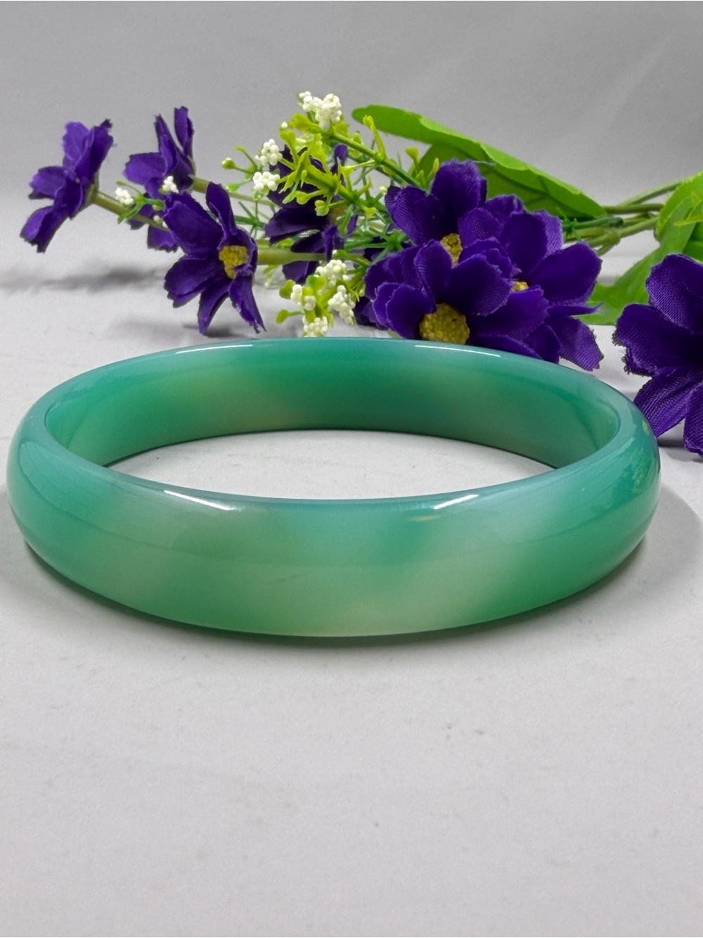 Genuine Green Chalcedony Stone Bangle Bracelet Like New